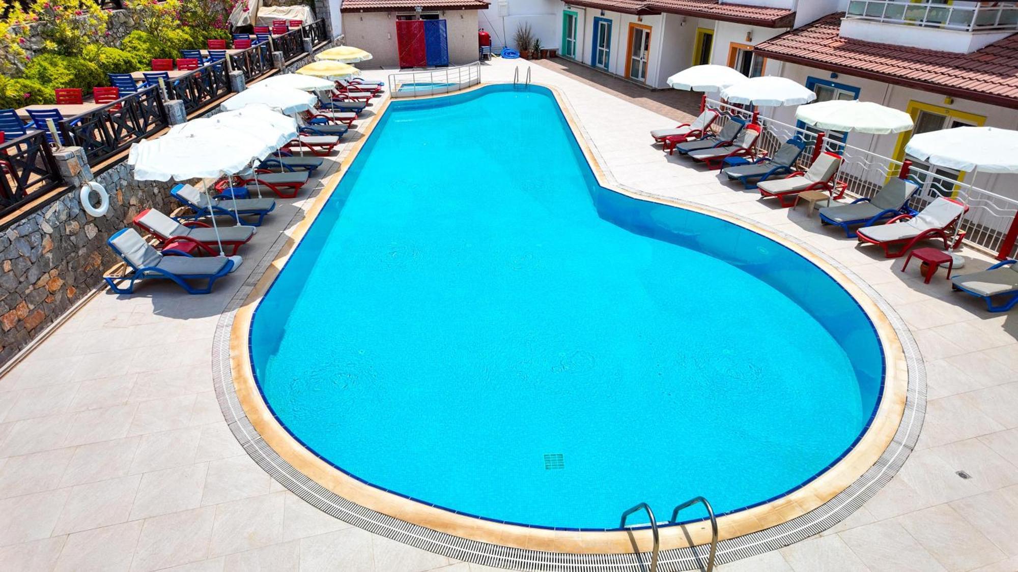 Konfor Suite Otel Cedit Exteriér fotografie