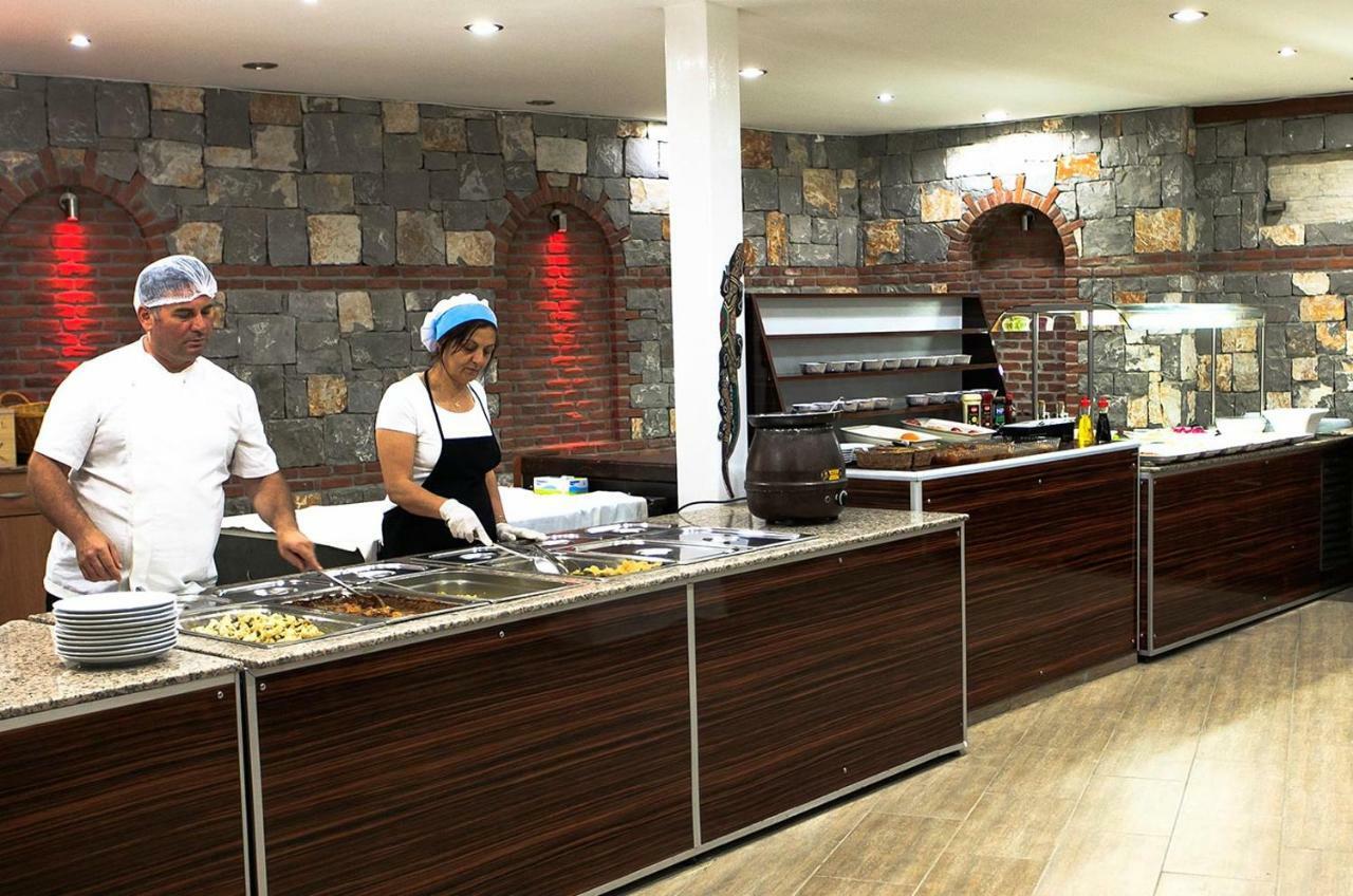Konfor Suite Otel Cedit Exteriér fotografie